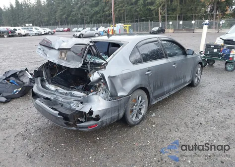 2015 Volkswagen Jetta 2.0L Tdi S z USA, uszkodzony, nr VIN 3VWLA7AJ4FM234347